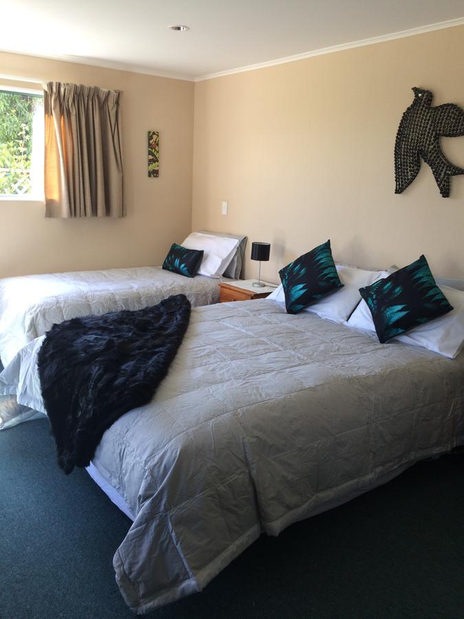 Te Waka Lodge Te Anau Exterior foto